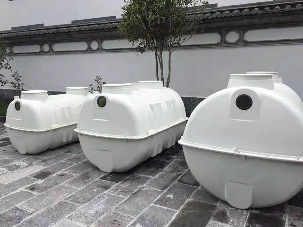 玻璃鋼化糞池為什么是一個環(huán)保的設(shè)備 玻璃鋼化糞池為什么是一個環(huán)保的設(shè)備