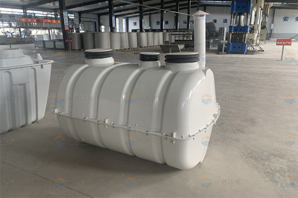 購(gòu)買(mǎi)模壓化糞池時(shí)哪些因素要考慮好 購(gòu)買(mǎi)模壓化糞池時(shí)哪些因素要考慮好