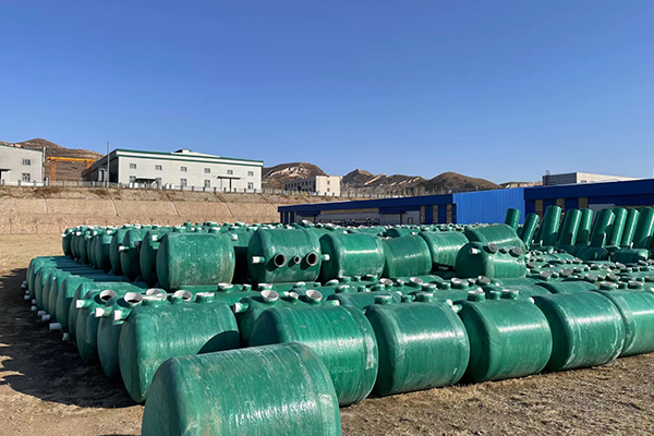 玻璃鋼化糞池在設(shè)計與運(yùn)輸?shù)臅r候要注意些什么 玻璃鋼化糞池在設(shè)計與運(yùn)輸?shù)臅r候要注意些什么